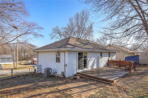 Tiny photo for 2218 LIBERTY LANDING Road, Liberty, MO 64068 (MLS # 2592160)