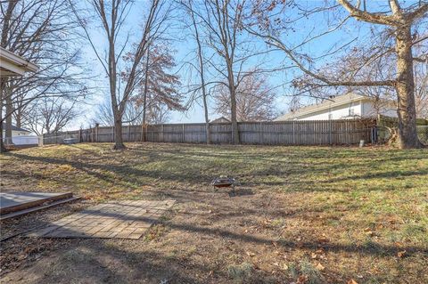 Tiny photo for 2218 LIBERTY LANDING Road, Liberty, MO 64068 (MLS # 2592160)