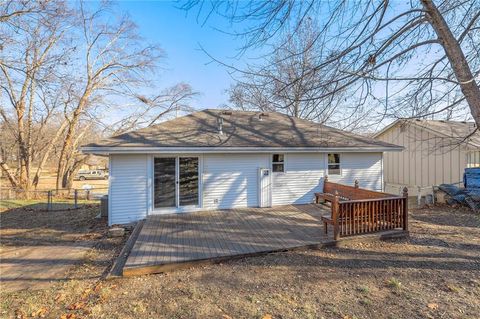 Tiny photo for 2218 LIBERTY LANDING Road, Liberty, MO 64068 (MLS # 2592160)