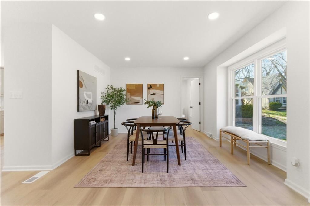 Photo of 8338 Knox Street, Overland Park, KS 66212 (MLS # 2608232)