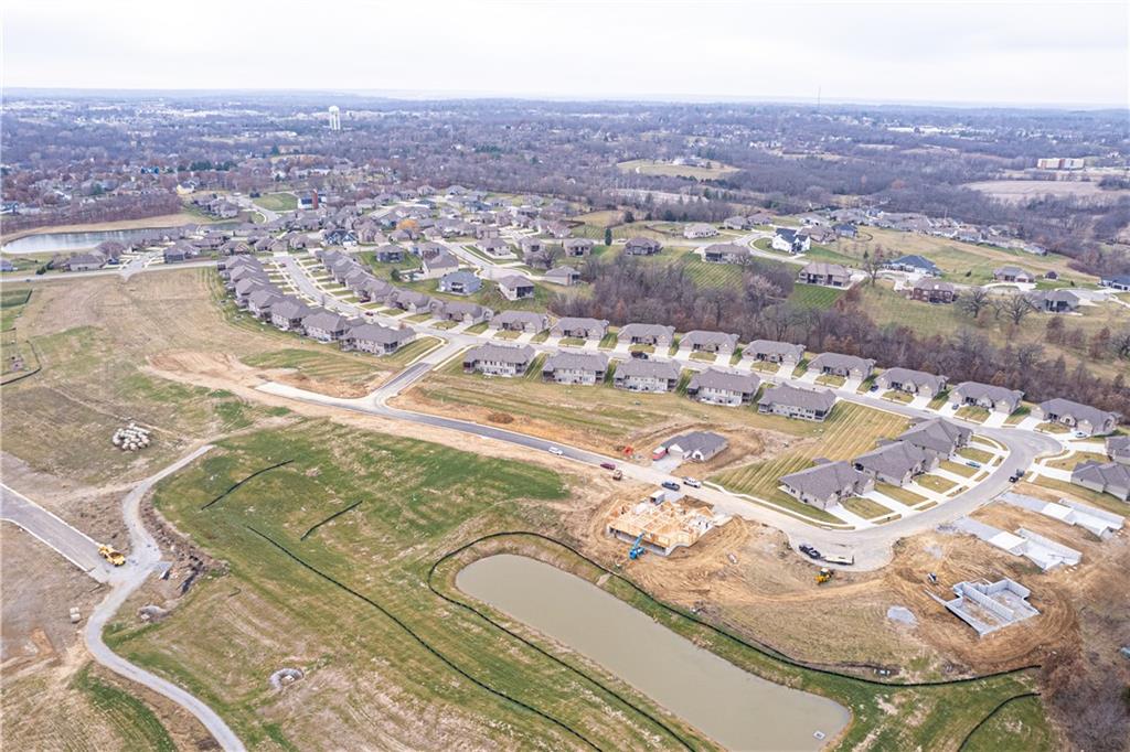 St Joseph, Missouri 64506, United States, 2 Bedrooms Bedrooms, ,2 BathroomsBathrooms,Residential,Pending,24491