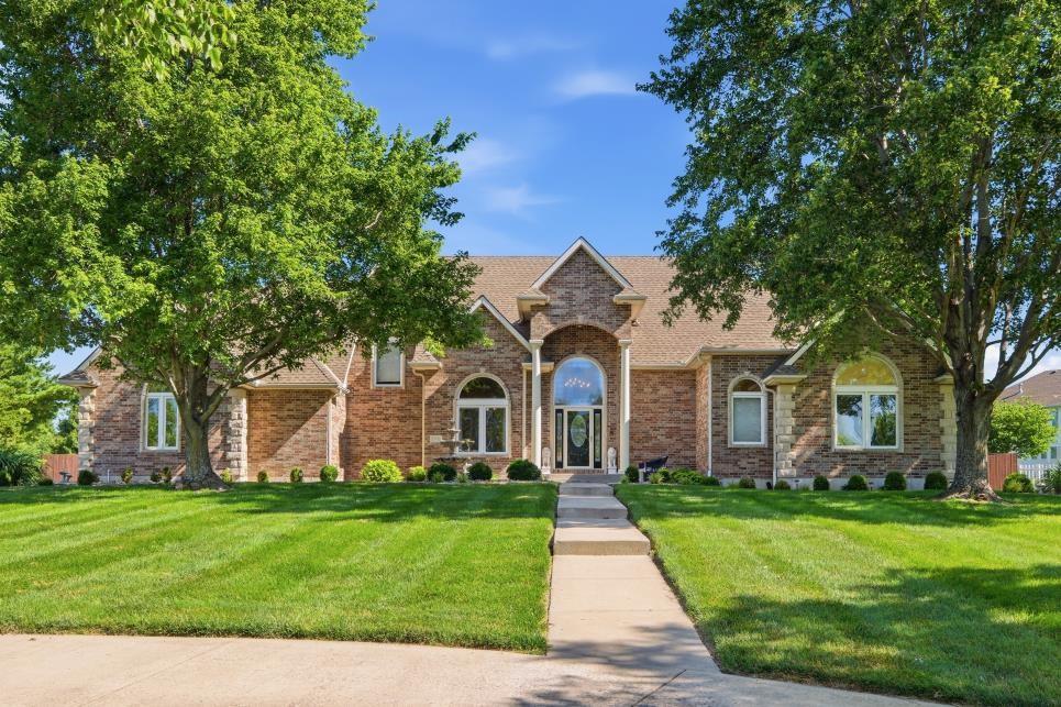 15586 Cedar Lane
