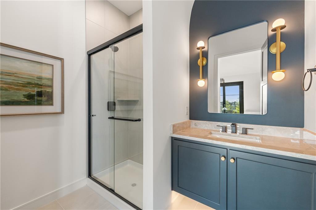 9719 W 176th Terrace