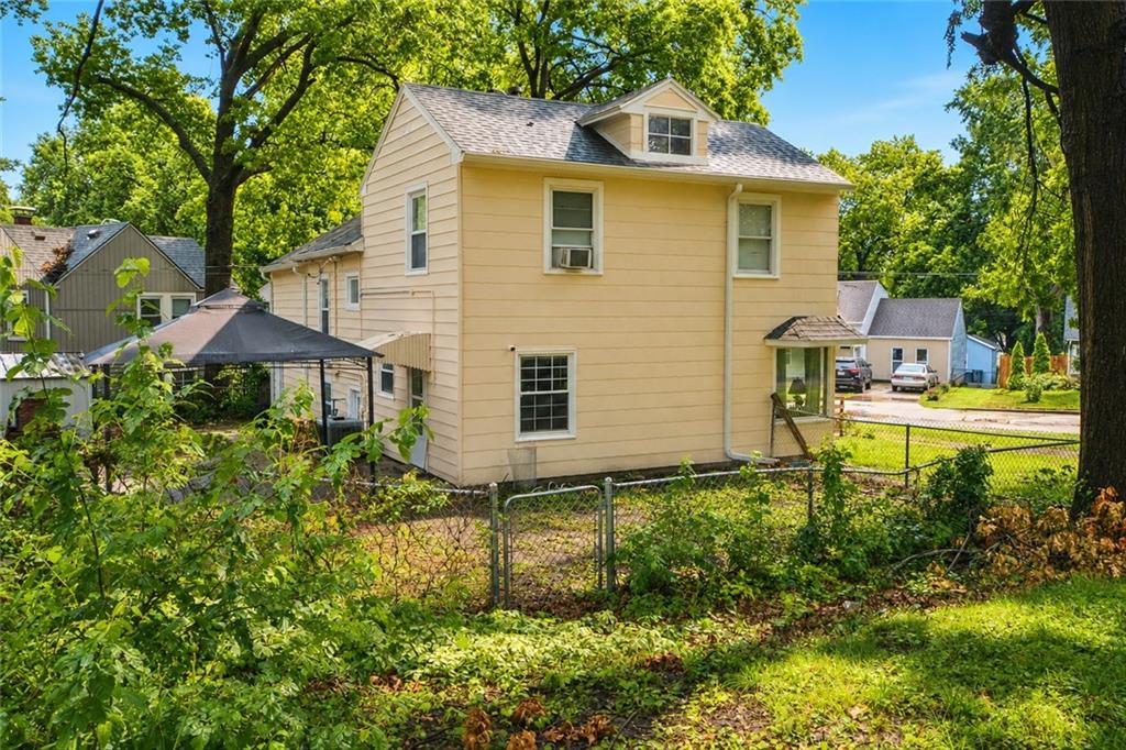 500 NE 44th Street