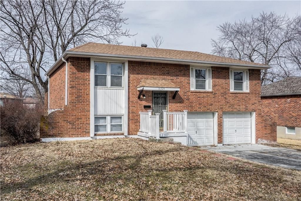 Photo of 16524 E 35th Street, Independence, MO 64055 (MLS # 2592051)