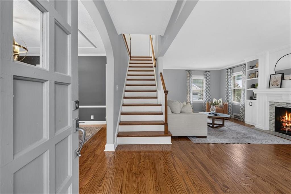 1272 W 71 Terrace