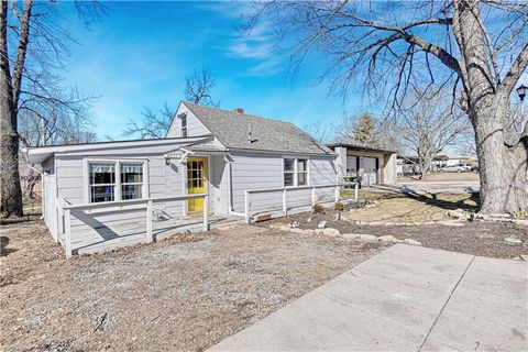 8510 Grandview Lane, Overland Park, KS 66212 - #: 2532364