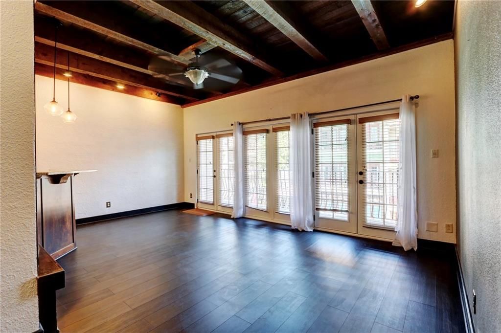 Photo of 1111 W 46th Street #22, Kansas City, MO 64112 (MLS # 2592557)