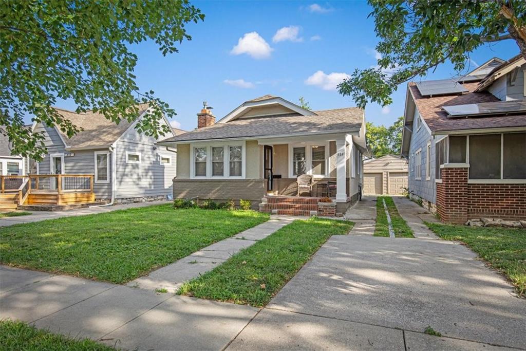 Photo of 824 E 23rd Avenue, Kansas City, MO 64116 (MLS # 2634623)