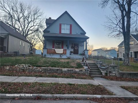 2528 Olive Street Kansas City MO 64127