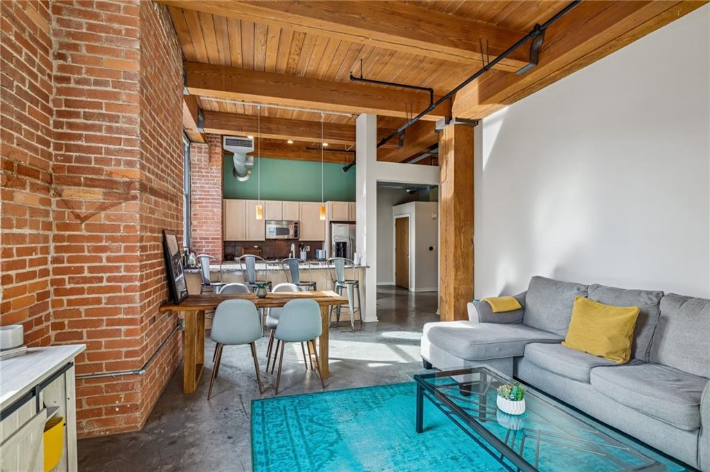 712 Broadway Boulevard 406