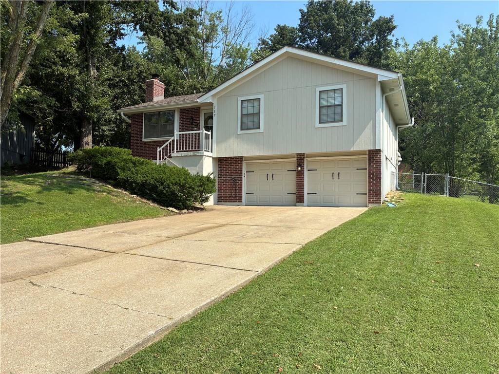 717 SE Parkwood Court