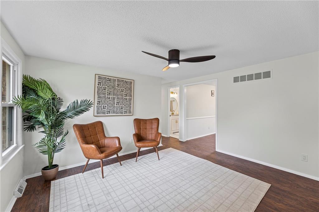 11515 N Charlotte Street