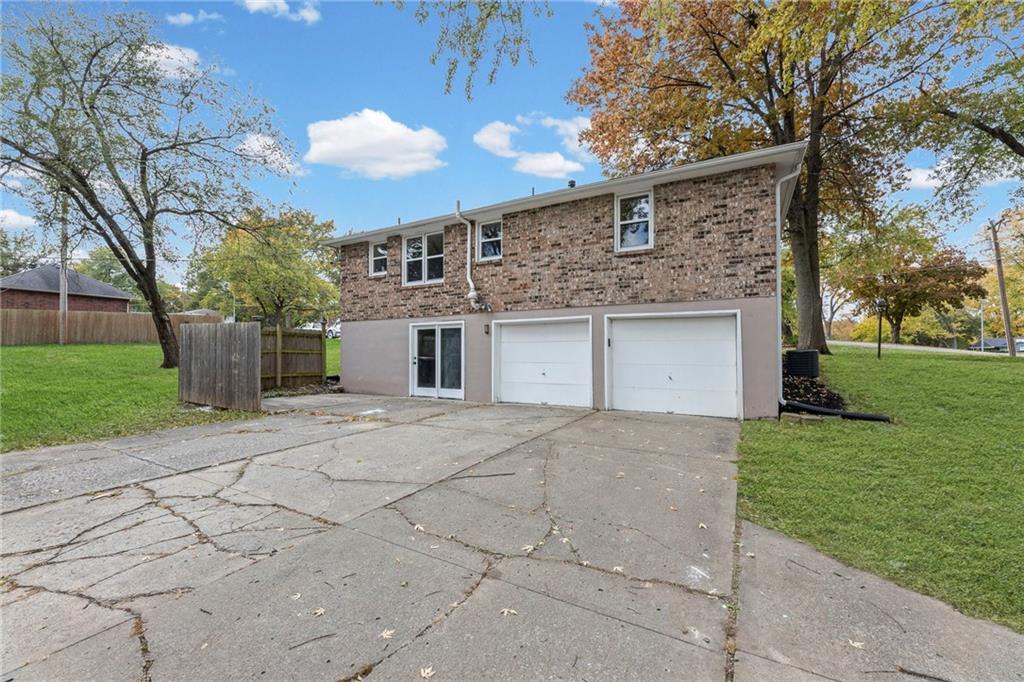 11515 N Charlotte Street