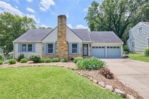 Photo of 4401 W 53rd Terrace, Roeland Park, KS 66205 (MLS # 2626893)