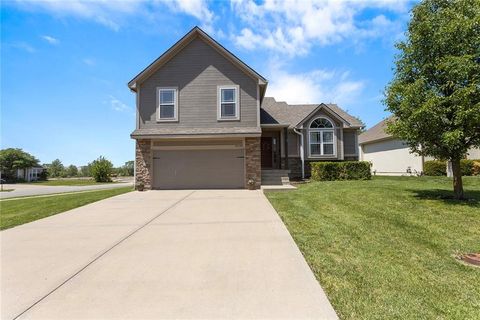 Photo of 18448 CURRY Street, Gardner, KS 66030 (MLS # 2620153)