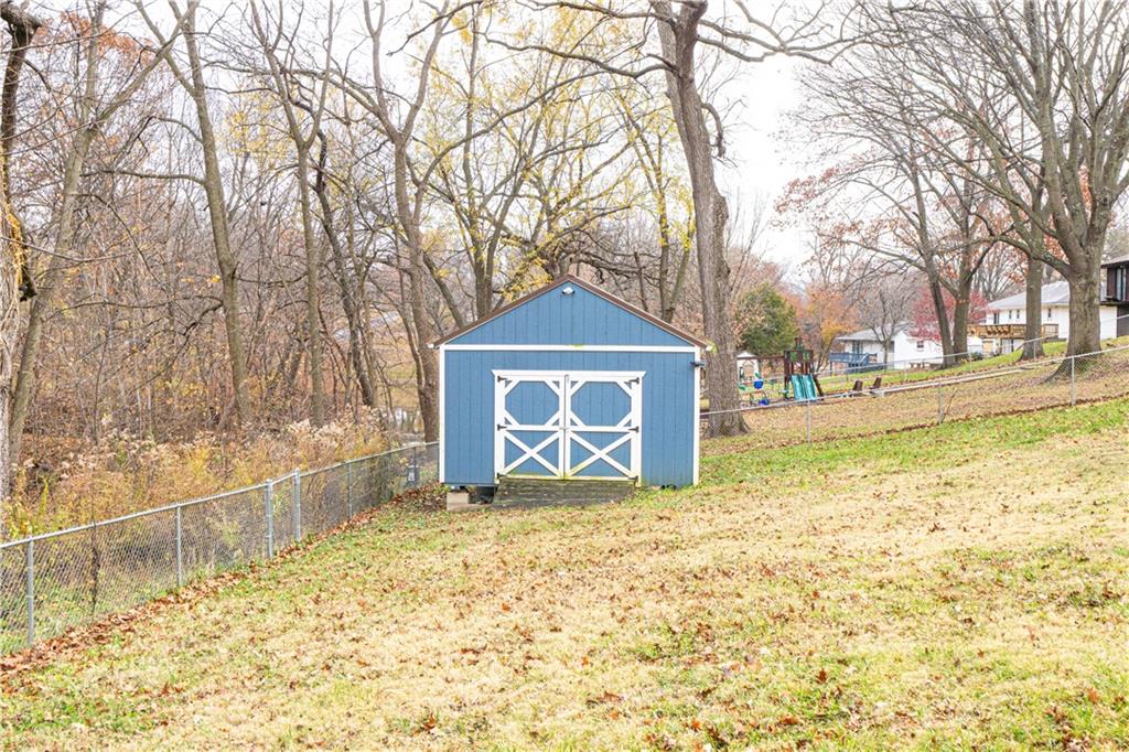 St Joseph, Missouri 64503, United States, 3 Bedrooms Bedrooms, ,3 BathroomsBathrooms,Residential,Active,29546