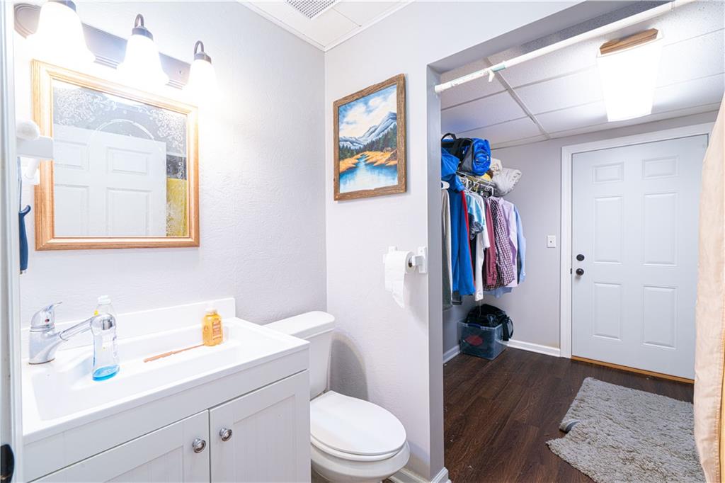 St Joseph, Missouri 64503, United States, 3 Bedrooms Bedrooms, ,3 BathroomsBathrooms,Residential,Active,29546