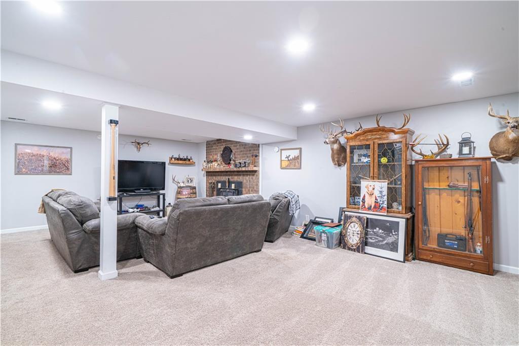 St Joseph, Missouri 64503, United States, 3 Bedrooms Bedrooms, ,3 BathroomsBathrooms,Residential,Active,29546