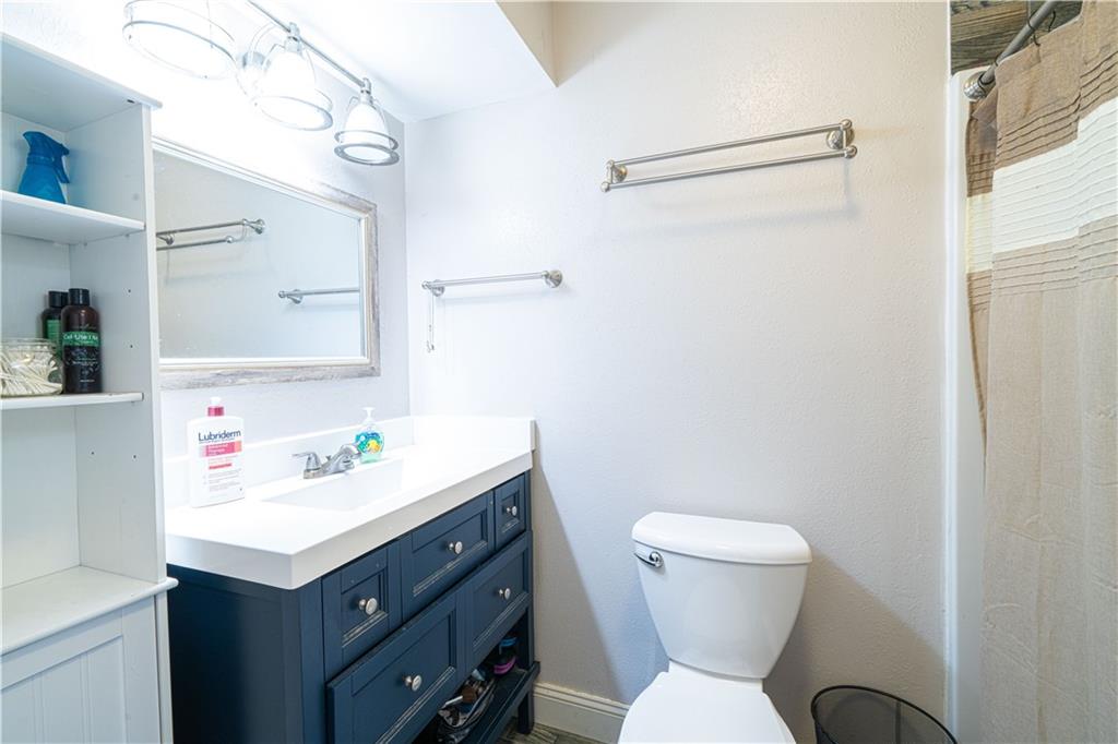 St Joseph, Missouri 64503, United States, 3 Bedrooms Bedrooms, ,3 BathroomsBathrooms,Residential,Active,29546