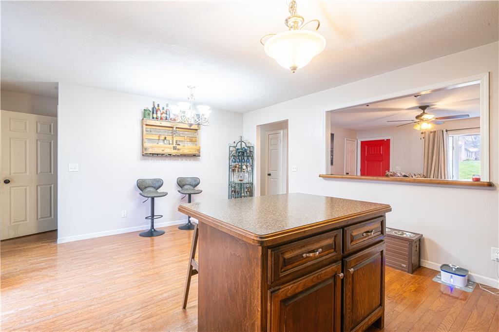 St Joseph, Missouri 64503, United States, 3 Bedrooms Bedrooms, ,3 BathroomsBathrooms,Residential,Active,29546