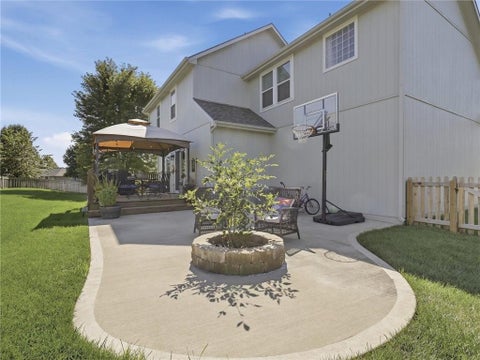 Tiny photo for 1435 Buckeye Court, Liberty, MO 64068 (MLS # 2641896)