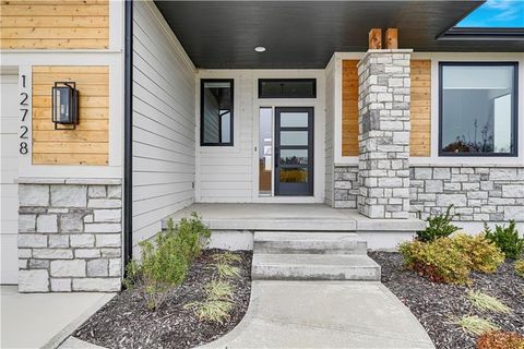 12728 W 174 Street Overland Park KS 66221