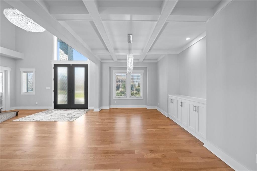 1744 NE Woodland Shores Lane