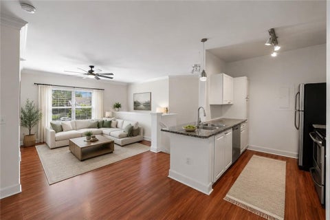 Photo of 11625 Tomahawk Creek Parkway #L, Leawood, KS 66211 (MLS # 2628583)