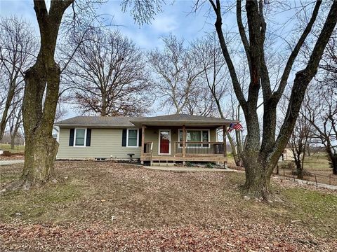 1003 Shelton Street Maysville MO 64469