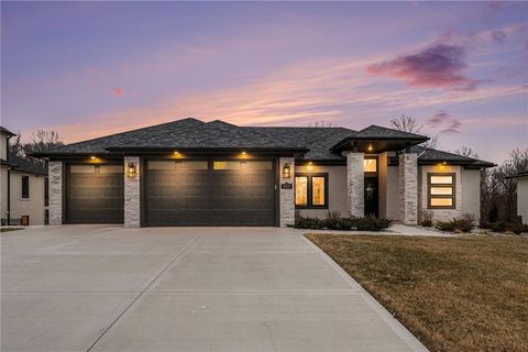 8689 NE Shoal Creek Valley Drive Kansas City MO 64157