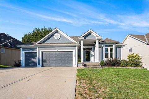 Photo of 9108 N Bellefontaine Avenue, Kansas City, MO 64156 (MLS # 2578908)