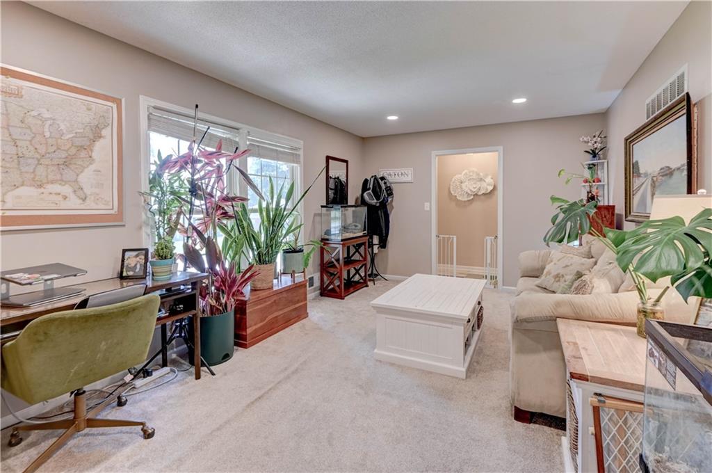 1335 SW Horizon Drive
