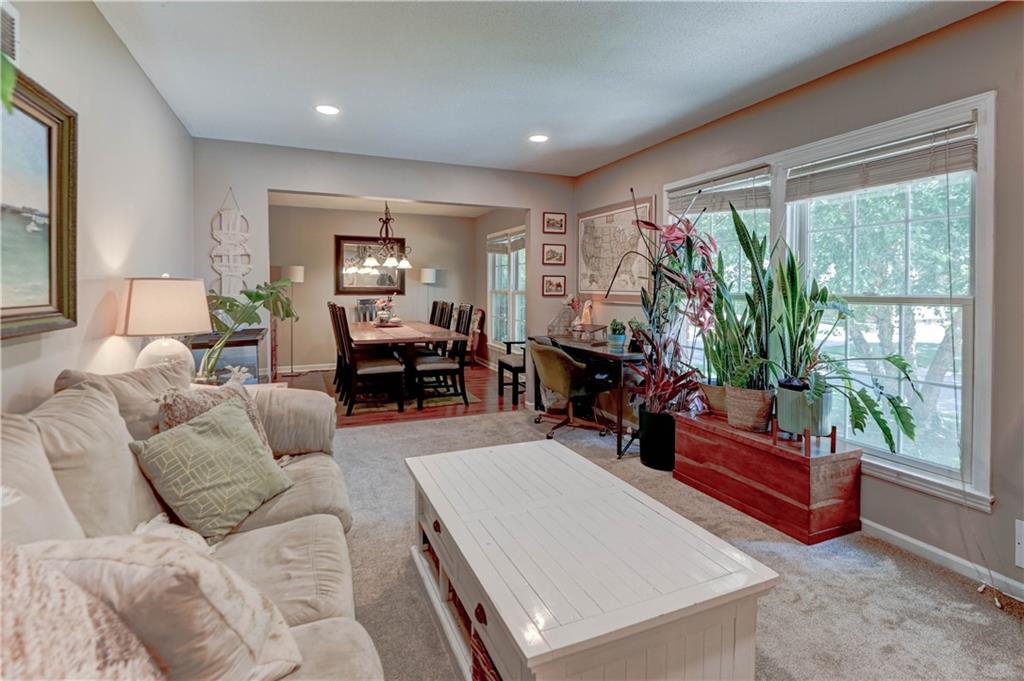 1335 SW Horizon Drive