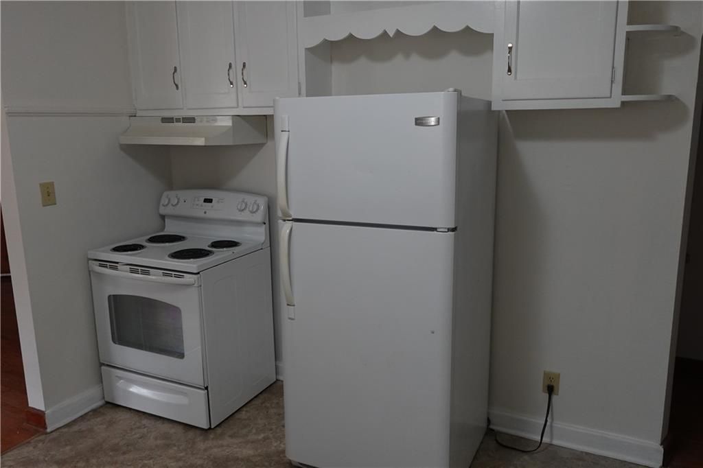 Photo of 4429 N Oak Trafficway, Kansas City, MO 64116 (MLS # 2592117)