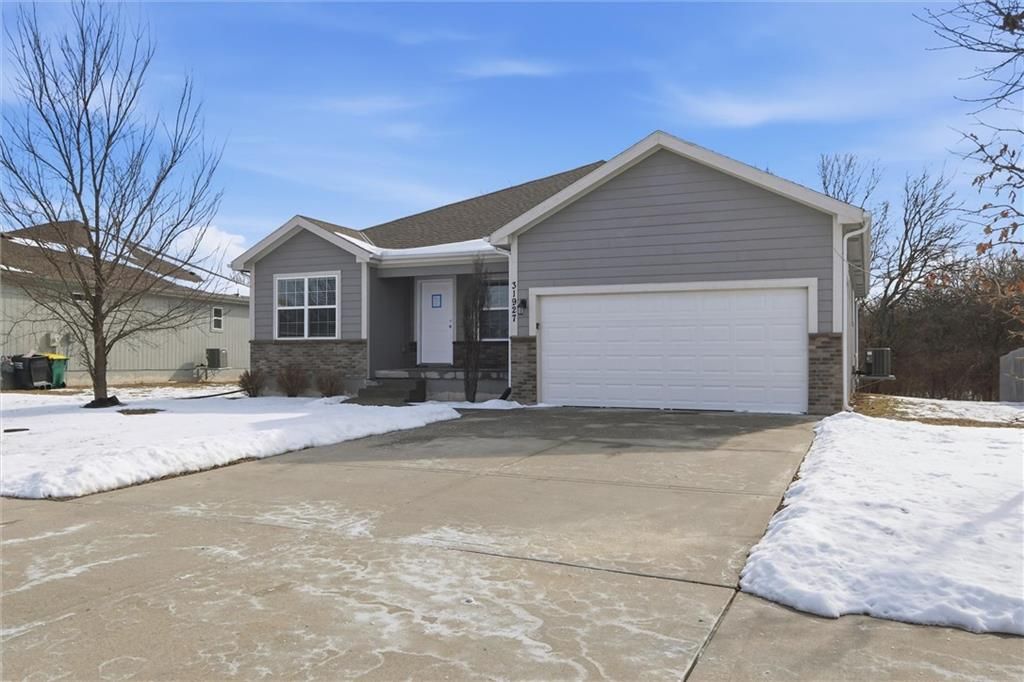 Photo of 31927 W 172nd Street, Gardner, KS 66030 (MLS # 2598305)