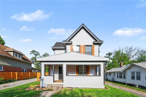 Photo of 218 N 22nd Street, Kansas City, KS 66102 (MLS # 2617704)