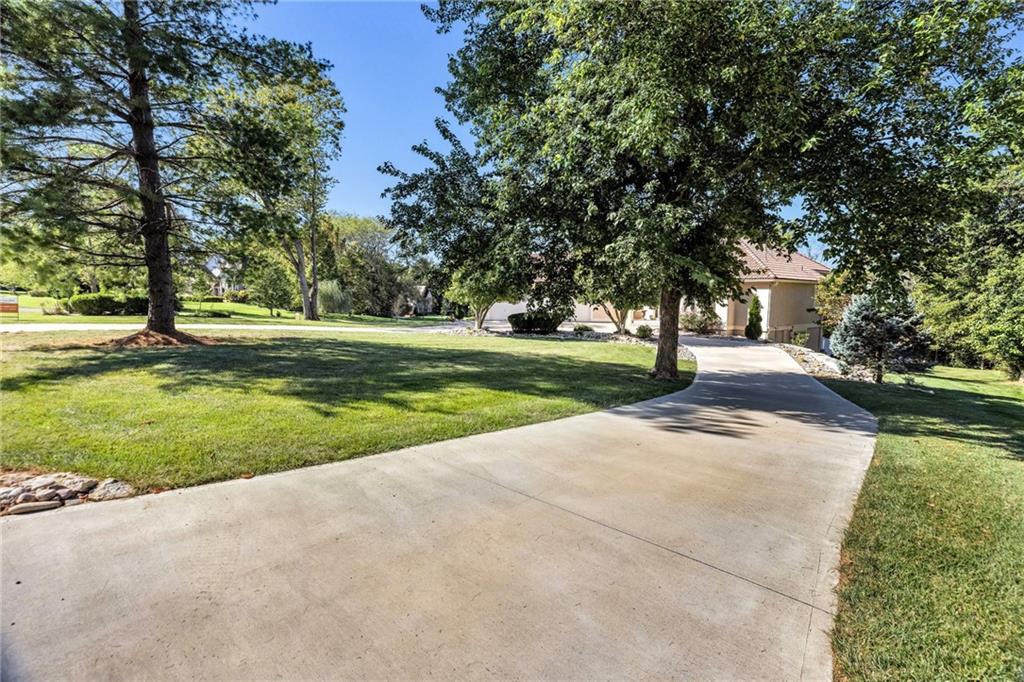 4305 Willow Place Court