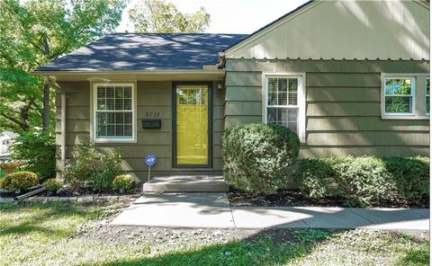 8734 Maiden Lane, Kansas City, MO 64114 - MLS#: 2598823