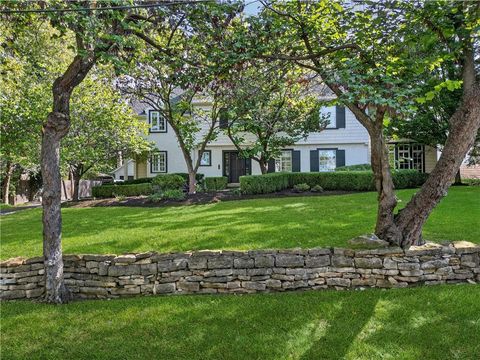 5023 Summit Street Kansas City MO 64112