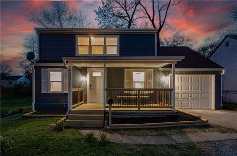 2320 S Vermont Avenue, Independence, MO 64052 - MLS#: 2613442