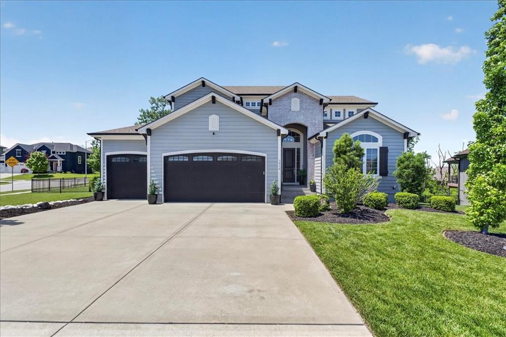 1016 Bridgeshire Drive
