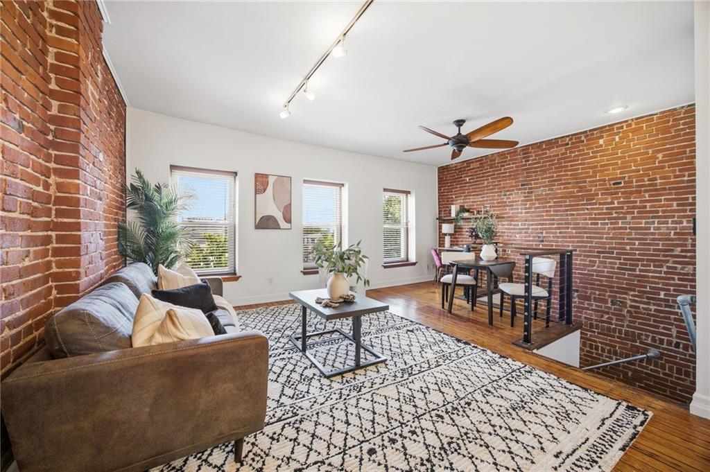 21 E 29TH Street