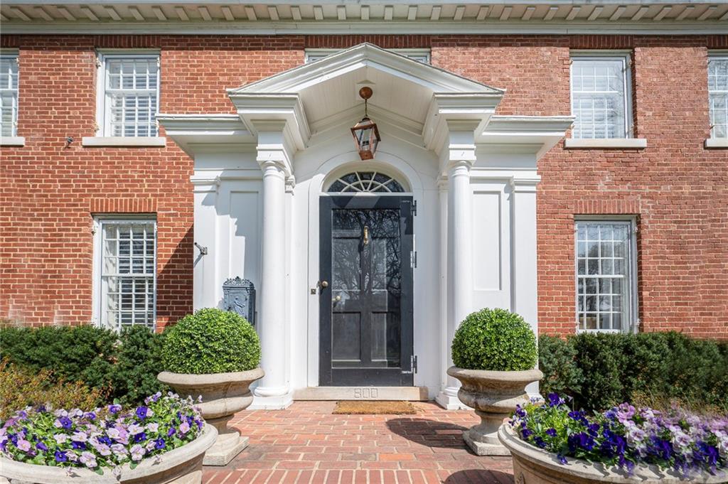 800 W 57 Terrace