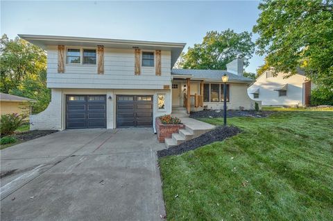6928 Russell Street Overland Park KS 66204