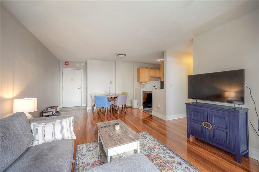 600 E 8th Street 4T