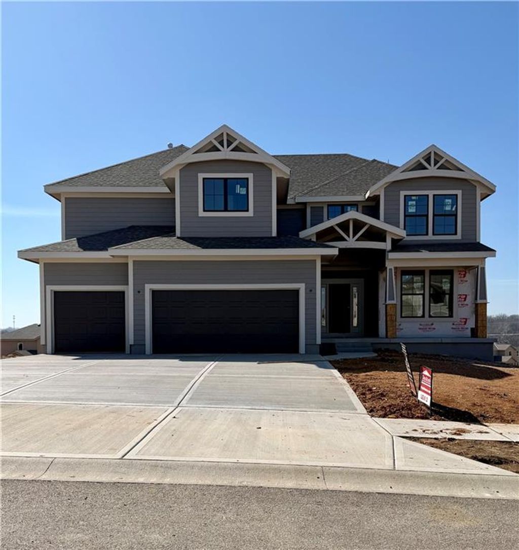 Photo of 23823 W 59th Terrace, Shawnee, KS 66226 (MLS # 2607913)