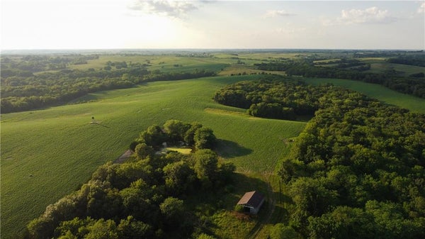 ADDRESS PRIVATE, GRANT CITY, MO 64456 - Image 63eae8e98da44d440515cfabb581e96a/1662853068