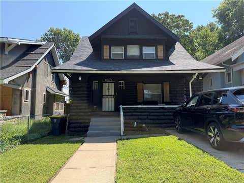 Photo of 4009 S Benton Avenue, Kansas City, MO 64130 (MLS # 2634870)