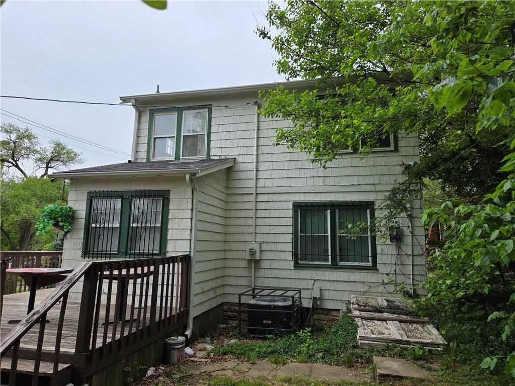 Photo of 2549 Drury Avenue, Kansas City, MO 64127 (MLS # 2618956)